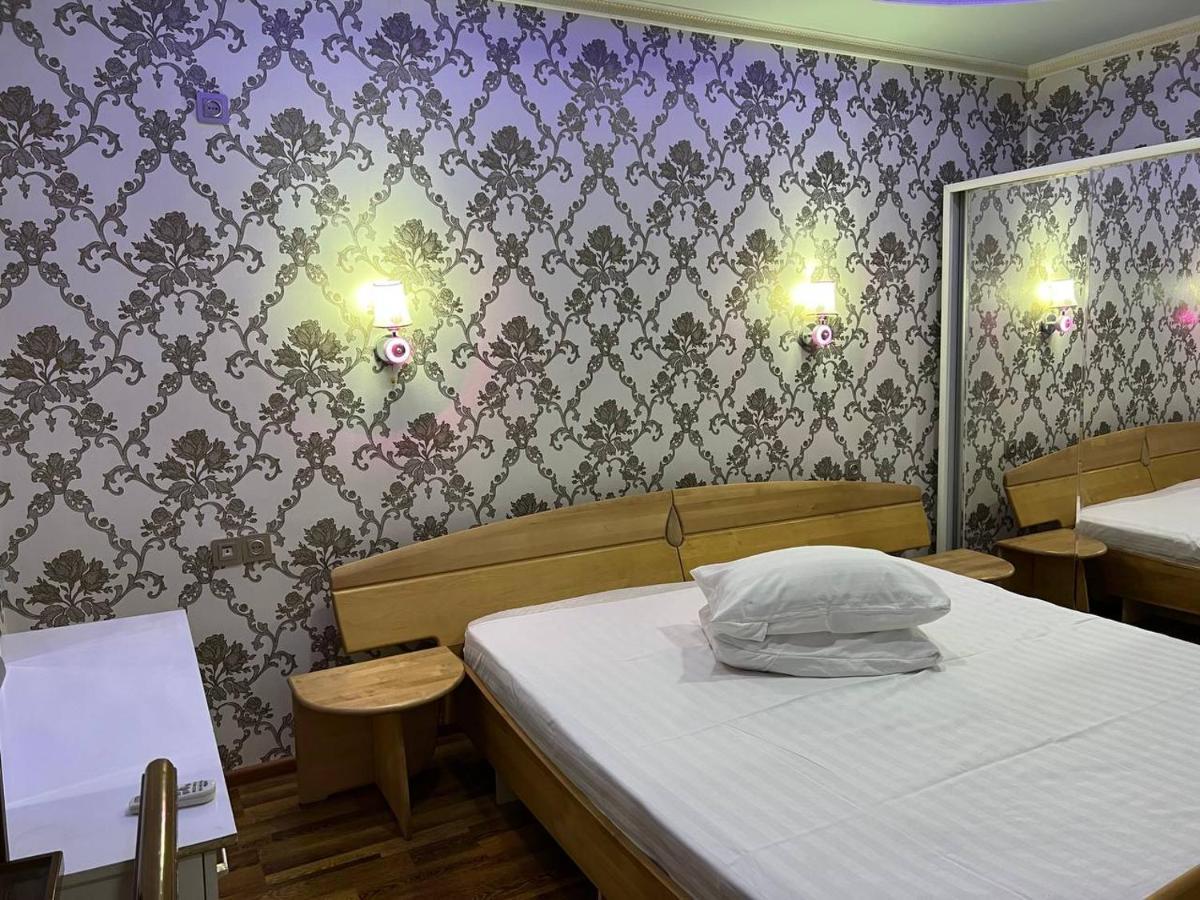 Hotel Hiva Tashkent Esterno foto