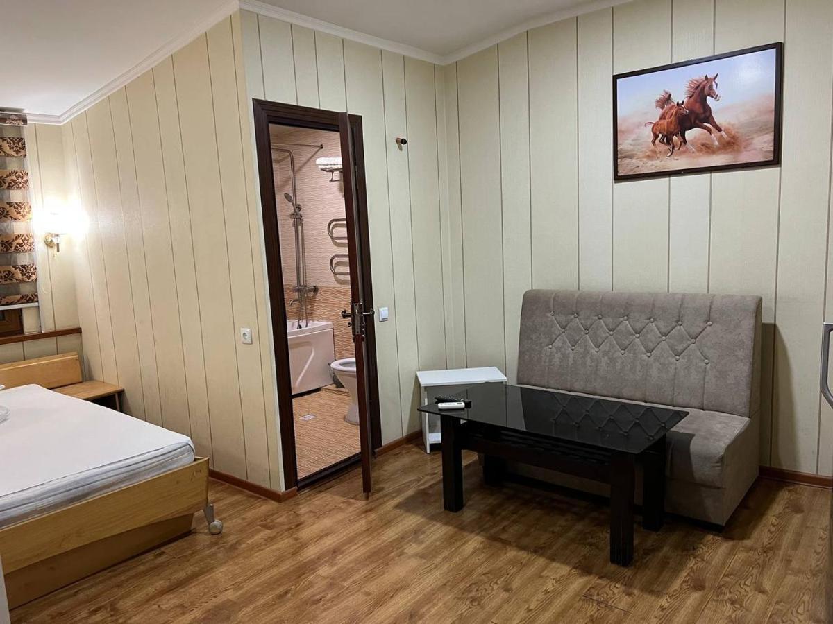 Hotel Hiva Tashkent Esterno foto